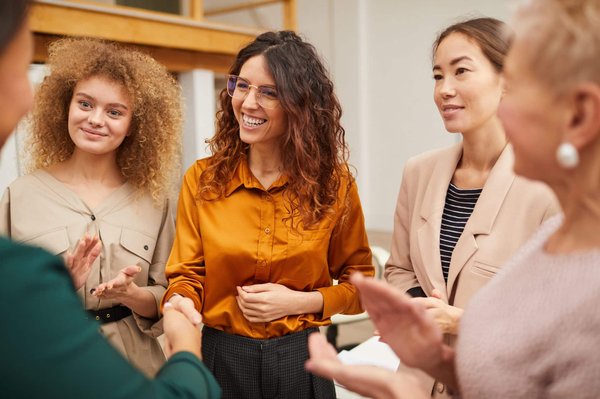 les services événementiels pour promouvoir votre entreprise lors de salons et conférences