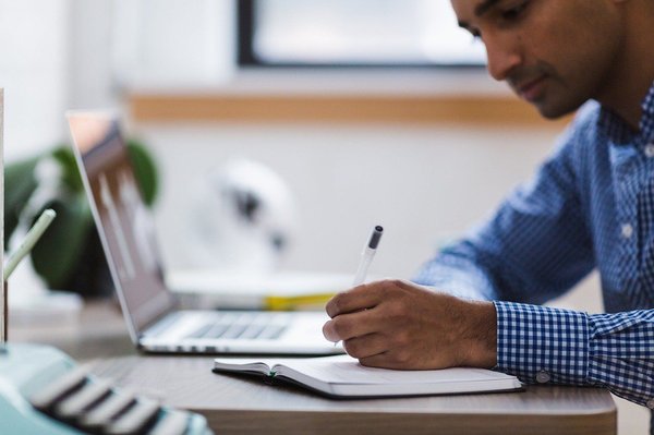 Quelle différence entre Auto-entrepreneur et Micro-entreprise ?