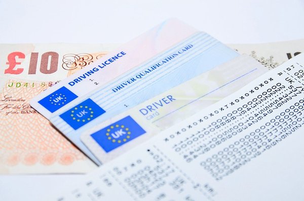 Prix du permis de conduire : comparer les tarifs